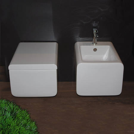 Simas Serie oh! Design by Simone Micheli, WC und Bidet wandh�ngend, Gr��e 51x38cm, inkl. WC-Deckel mit "Soft-Close", art. OH18 + OH19, Farbe: wei�