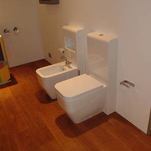 Flaminia Terra WC bodenstehend art. TR117 und Flaminia Terra Bidet bodenstehend art. TR217 mit Niagara Keramik-Sp�lkasten wei�