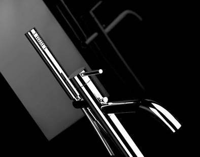 Gessi Via Tortona Badewannen-Armatur freistehend inkl. Umschalter und Stabhandbrause chrom, art. 24999.031+24934.031