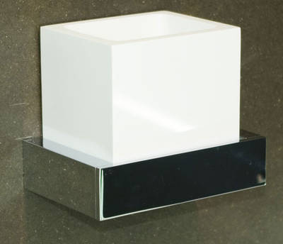 Rettangolo Mundglas wandh�ngend wei�/chrom, art 20807.031, Abverkauf Neu und Originalverpackt, 1 St�ck verf�gbar, Preis auf Anfrage