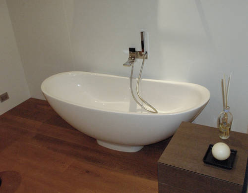 IO Badewanne freistehend oval in Pietraluce wei�, art. IO70, 190x85x72 cm