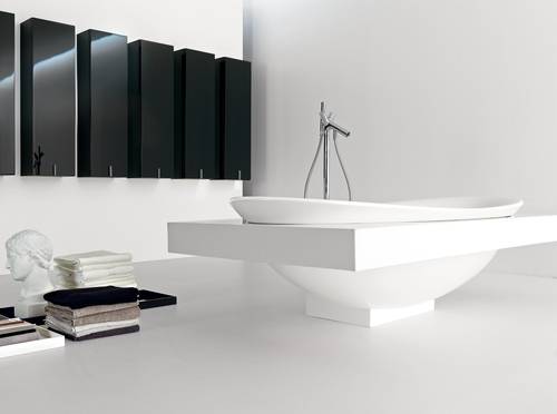 Flaminia IO Badewanne aus Pietraluce, Gr��e 1930x840x580mm, art. IO84 + IO84M1, Pietraluce Farbe wei�, mit Konsole 2000x900mm in Farbe wei� , Design Alexander Duringer, Stefano Rosini
