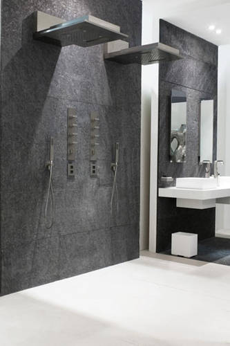 Gessi Minimali Wandbrause, 50x50 cm, art. 32812.031, mit 3 Funktionen, kombiniert mit einem Hochleistungsthermostat und einem Brauset ohne Stange chrom