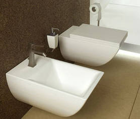 Gessi Home Collection WC wandh�ngend wei�, art. 37513.518 und Gessi Home Collection Bidet wandh�ngend wei�, art. 37515.518, kombiniert mit Gessi Mimi Bidetmischer in chrom geb�rstet, art. 31107.147